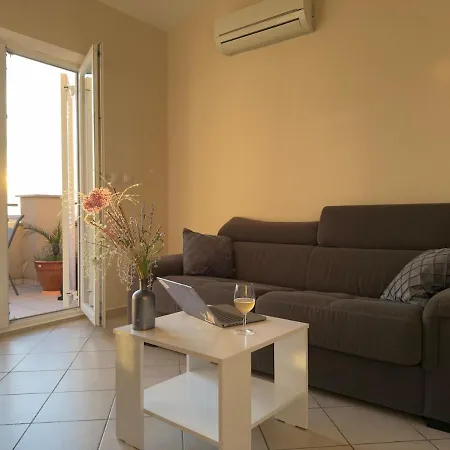 Blue Horizon - 400m From The Sea! Апартаменты *
